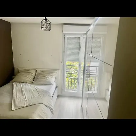 Apartment Le Bourget Home Le Bourget